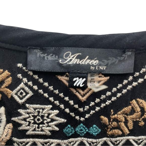 Andree by Unit Boho Embroidered Black Women's V-Neckline Top Size Medium - Picture 7 of 12